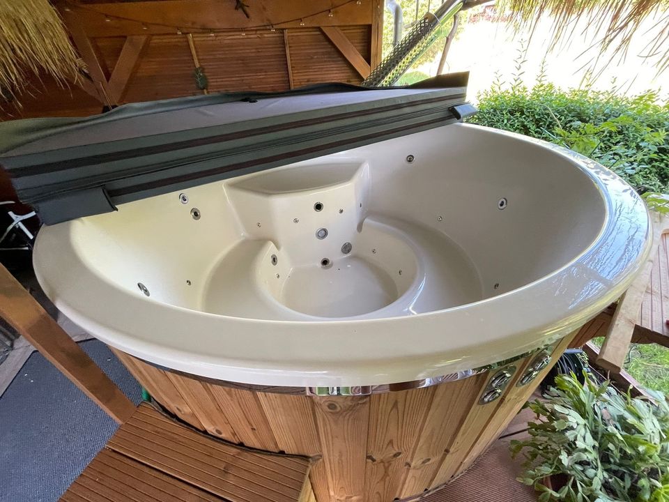 Hot Tub/ Whirlpool zu vermieten in Achern