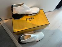 Fendi Sneaker Gr.38 NEU Glossy Leder Original Lack Lackleder weiß Bayern - Karlsfeld Vorschau