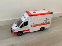 BRUDER Ambulanz / Krankenwagen mit Figurenset Rettungsdienst Schleswig-Holstein - Schleswig Vorschau