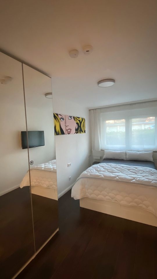 Voll möblierte elegante 2 Zimmer Wohnung in Düsseldorf