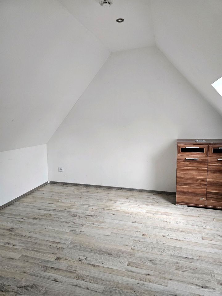 2 Zimmer Wohnung Dachgeschoss in Dortmund