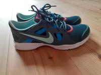 Nike Turnschuhe wie NEU, Sportschuhe Gr. 39 Bayern - Schechen Vorschau