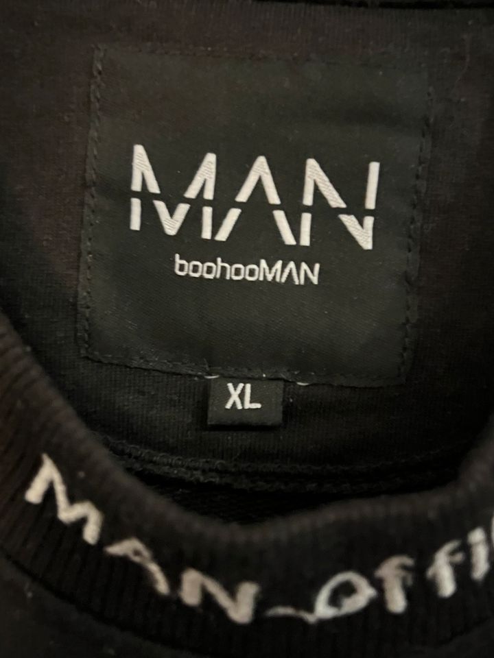 boohoo MAN Sweatshirt in Berlin