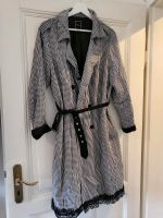 Trenchcoat Vichy schwar weiß Spitze Oversize 42 44 get it on Nordrhein-Westfalen - Mülheim (Ruhr) Vorschau