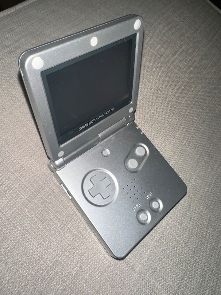 Gameboy Advanced Sp in grau wie neu!! in Erftstadt