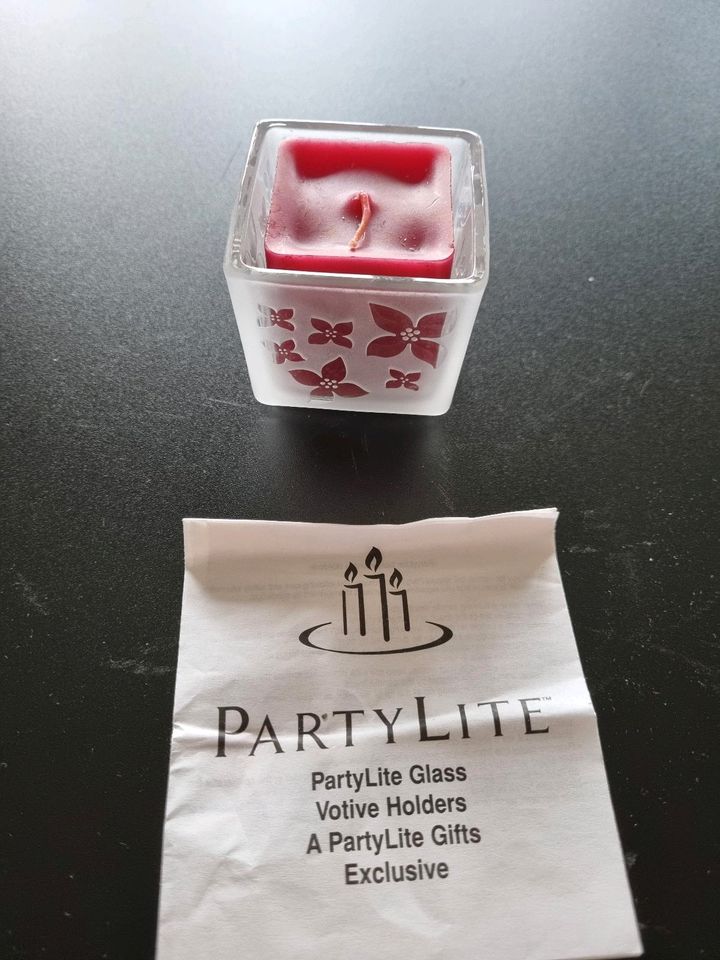 Partylite Square Pair,Glashalter u Kerze,eckig, rot OVP in Wölfersheim