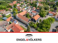 Exklusives Landgut: Historischer Vierseitenhof mit großzügigem Wohnraum und liebevoll restaurierten Scheunen Thüringen - Bad Langensalza Vorschau