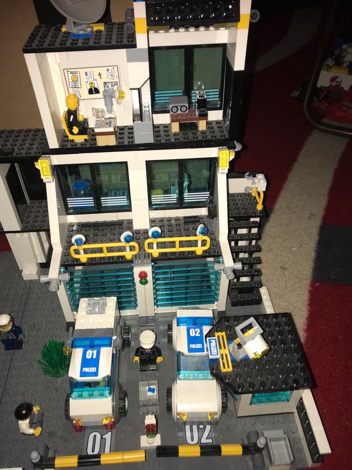 Lego Polizeistation City 7744 von 2008 in Bad Honnef