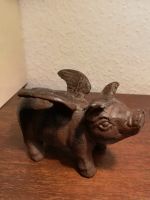 Glücksschwein Bronze mit Flügeln Figur Skulptur Schwein Flügel Schleswig-Holstein - Kiel Vorschau