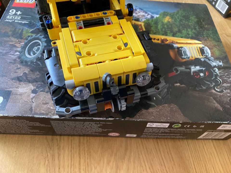 LEGO Technic Jeep® Wrangler 42122 in Berlin