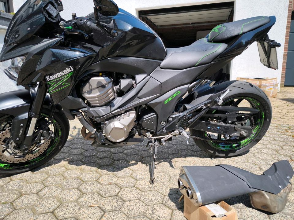 Original Kawasaki Z800 Auspuff/Endschalldämpfer NEUwertig in Erkelenz