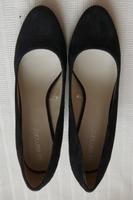 Wildleder Pumps Schwarz Gr. 40 Absatz 8,5 cm Hessen - Bad Nauheim Vorschau