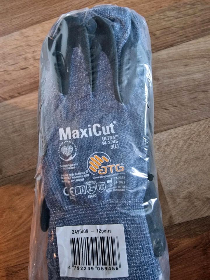MaxiCut Handschuhe /  Schnittschutz-Strickhandschuhe in Berlin