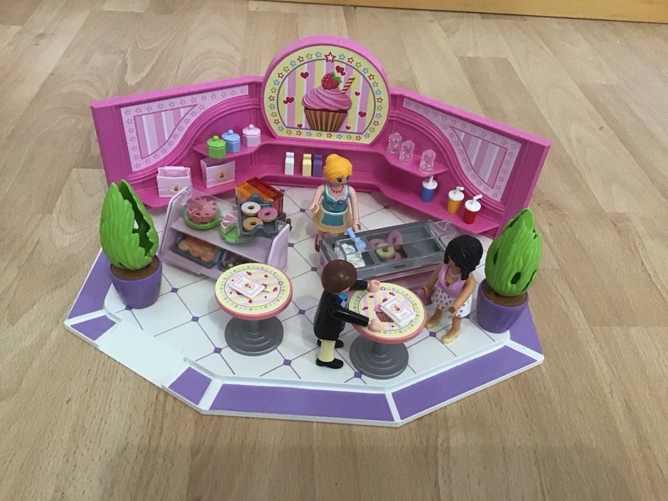 Playmobil Shoppingcenter 5484 + Cupcake Shop 9080 in Schwabhausen