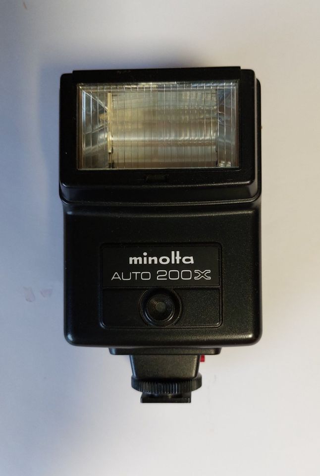 Analoge Spiegelreflexkamera Minolta XG-M mit pass. Blitzlicht in Seth Holstein