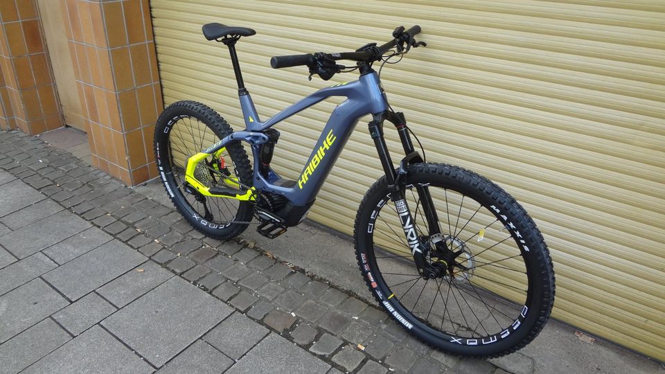 Haibike ALLMTN CF 11 85Nm i750Wh 12-G XT HB BRL 2023 in Euskirchen