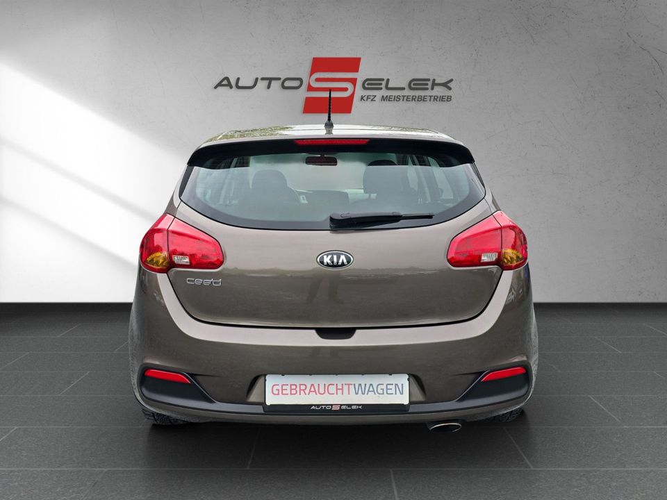 Kia cee'd / Ceed/KLiMA/ALUFELGEN/TÜV NEU in Neustadt b.Coburg