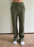 Leichte Schlupfhose von Zara im Crinkle-Look Gr. 36 Frankfurt am Main - Sachsenhausen Vorschau