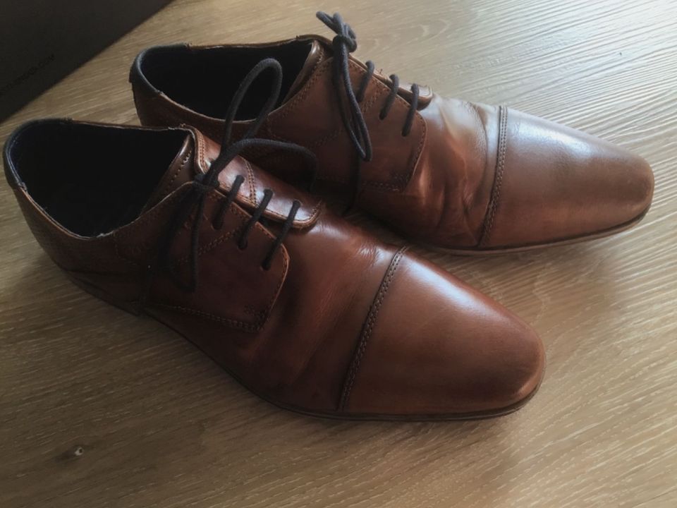 Bugatti Schuhe, Gr. 42, cognac, Leder, kaum getragen in Langenhorn