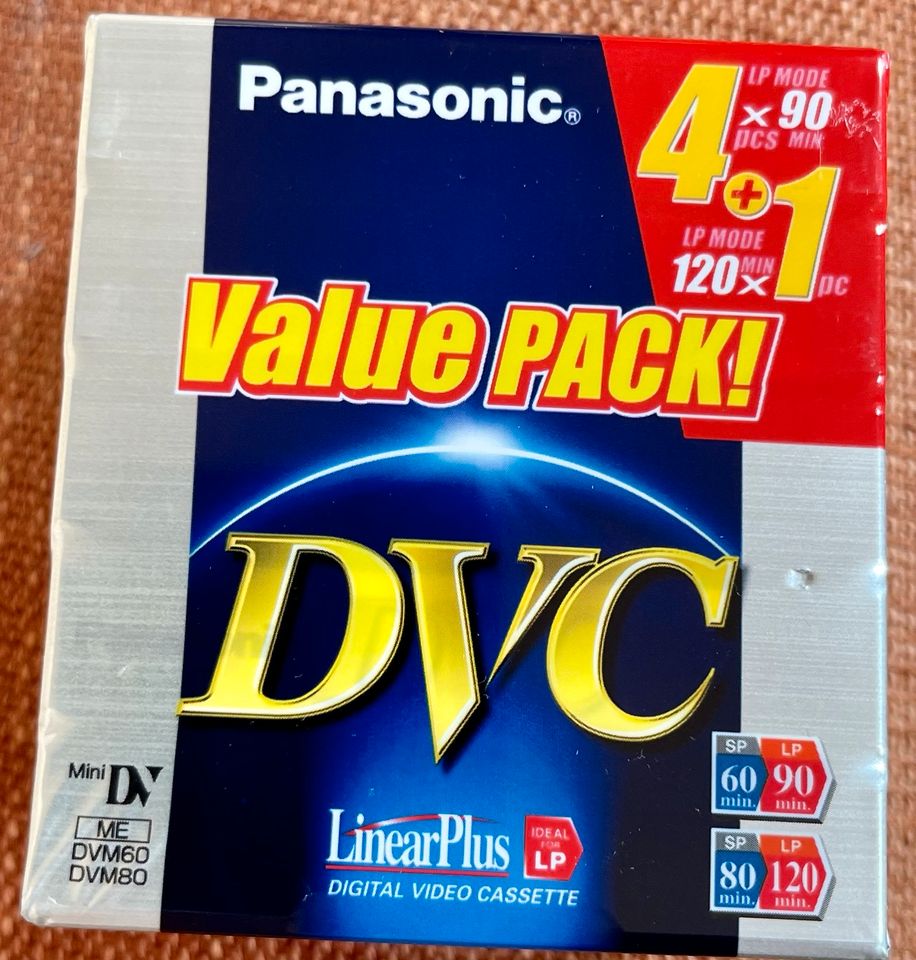 Mini DV Panasonic Value Pack 4x90 + 1x120 Minuten in Frankfurt am Main