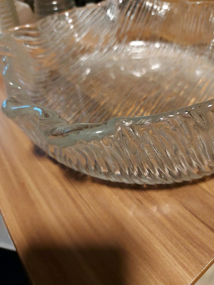 Vintage Glasschüssel Obstschale in Feucht