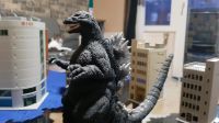 Godzilla läuft durch die Stadt Wuppertal - Heckinghausen Vorschau