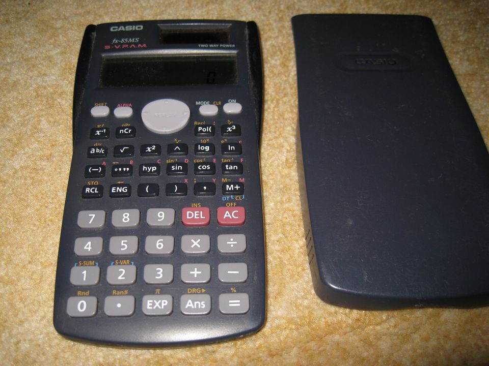 Taschenrechner Calculator Casio FX 85ms in Berlin