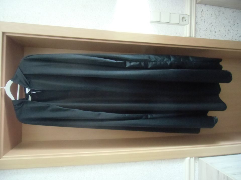 Kostüm Umhang mit Kaputze schwarz  XL z.B. Fasching in Bernburg (Saale)