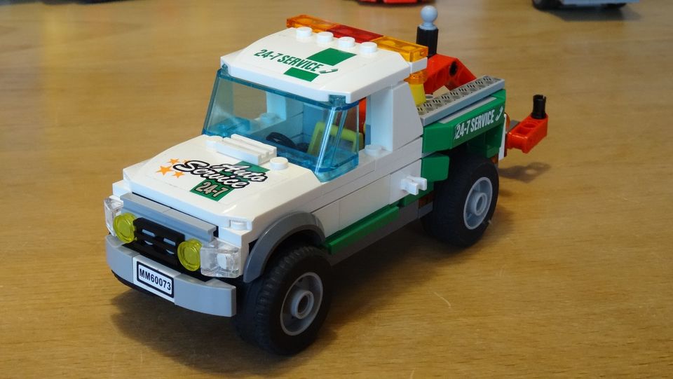 LEGO Abschleppwagen, Pickup, Jeep in Düsseldorf