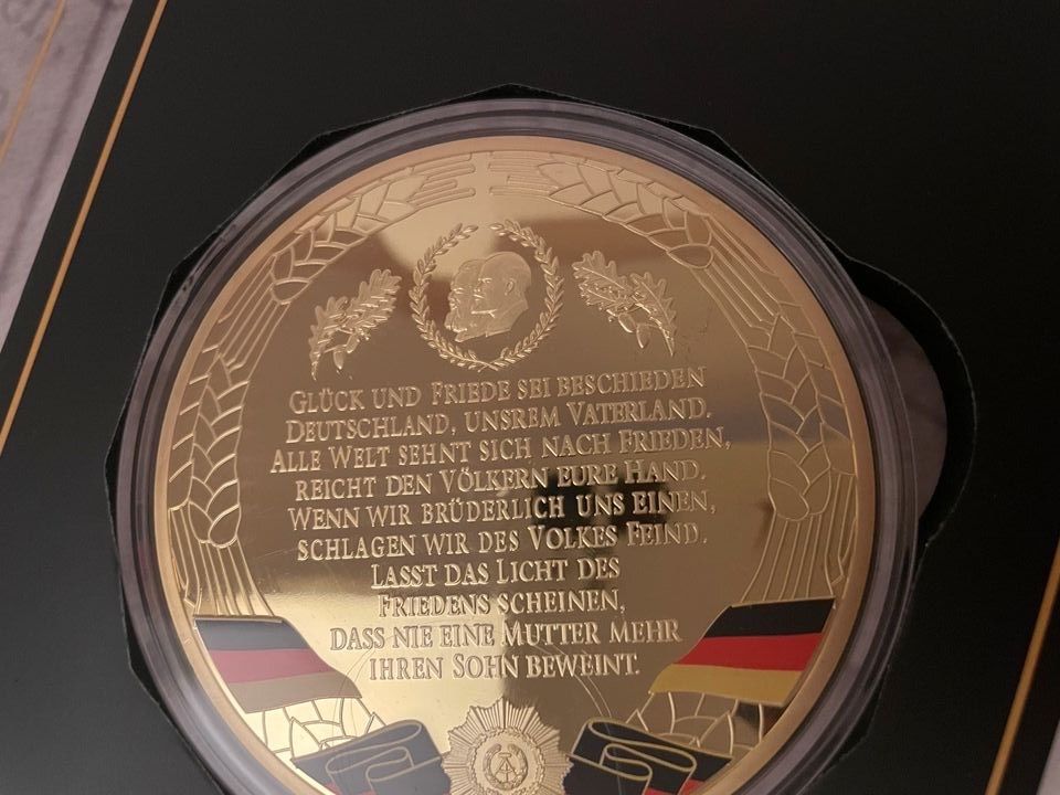 Gigantenprägung "Nationalhymne der DDR" Set Münzen Medaillen in Düsseldorf