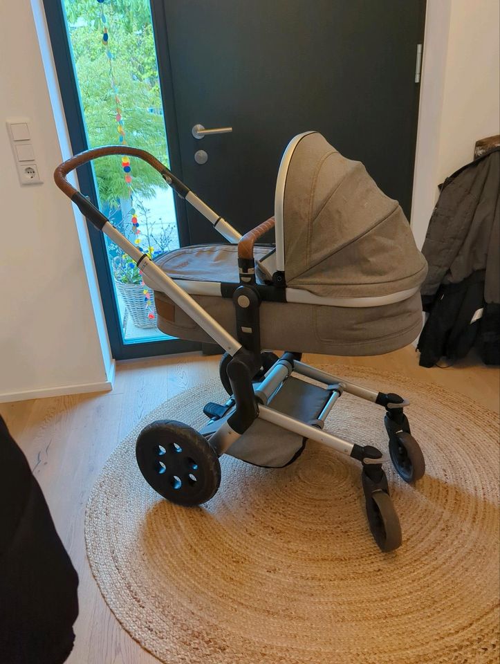 Joolz day Kinderwagen Buggy Babyschale Regenschutz in Konstanz