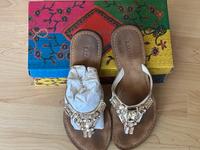 LAZAMANI Sandalen Zehentrenner 40 OVP“ Nordrhein-Westfalen - Lohmar Vorschau