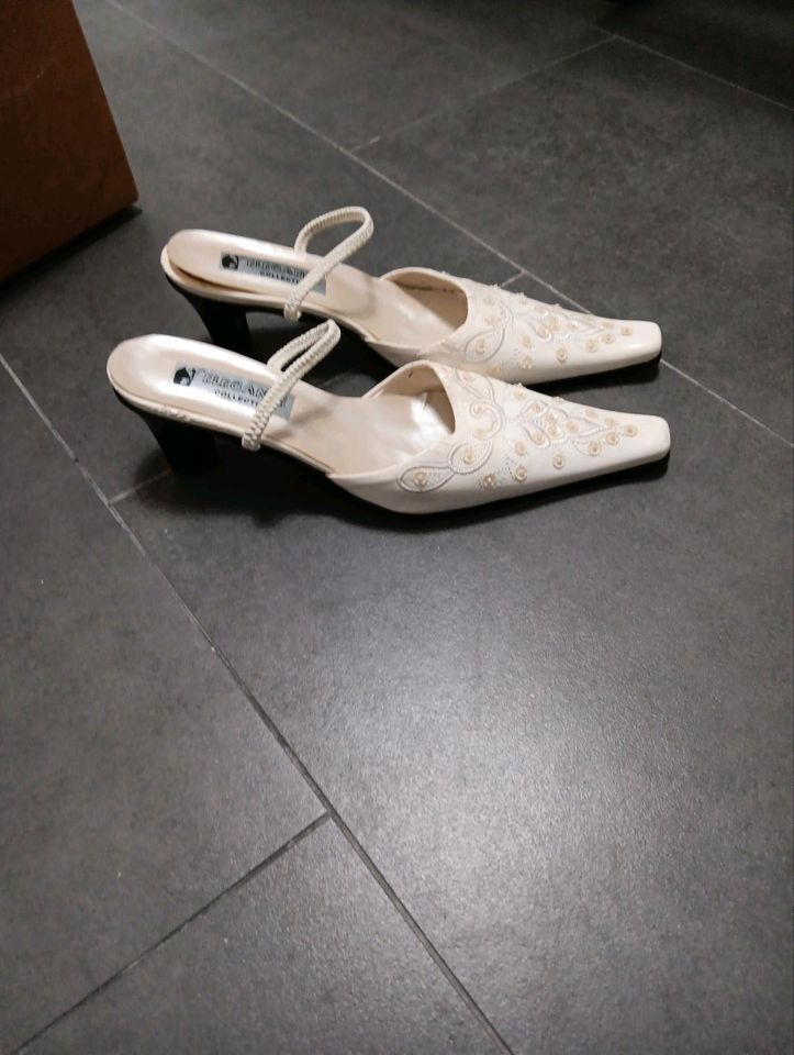 Damenschuhe in Geldern