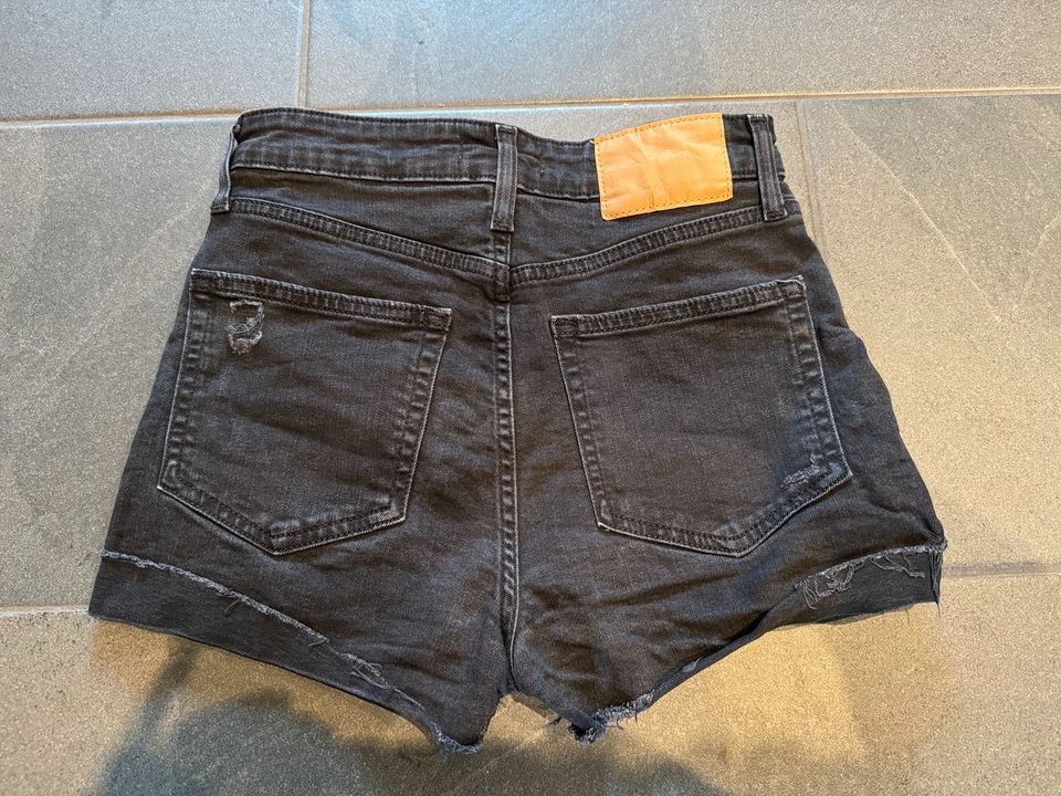 H&M Jeans Short schwarz Gr.36 in Ahrensburg