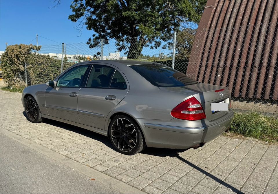 Mercedes W211 E320 Avantgarde in Stuttgart