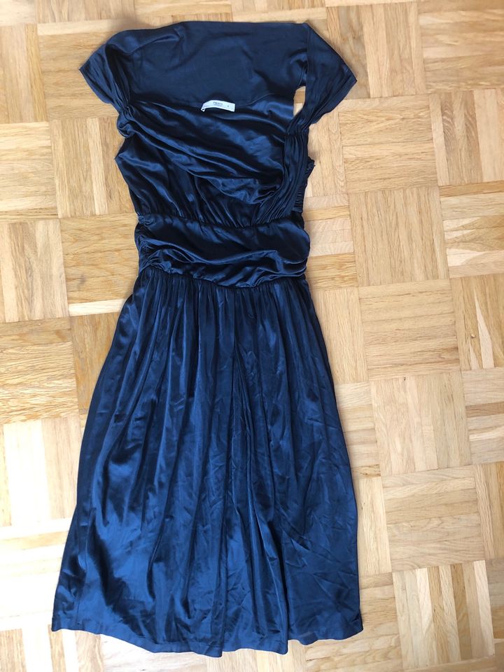 PRADA Kleid 36 S blau Seide drapiert Raffungen Cocktail Hochzeit in Bremen