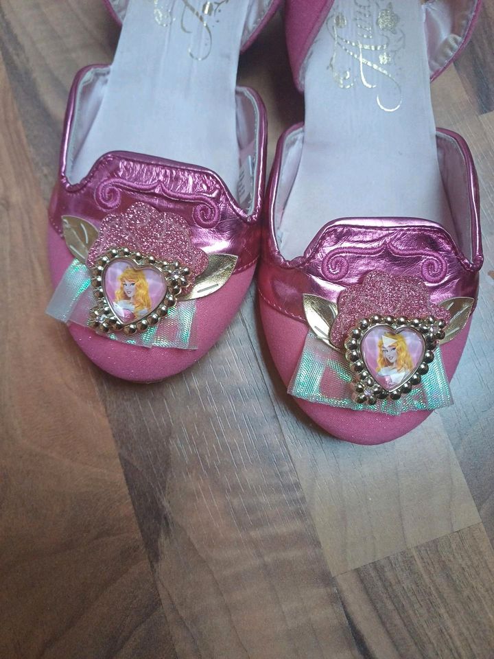 Disney Rapunzel Schuhe Pumps Karneval Fasching in Oberhausen