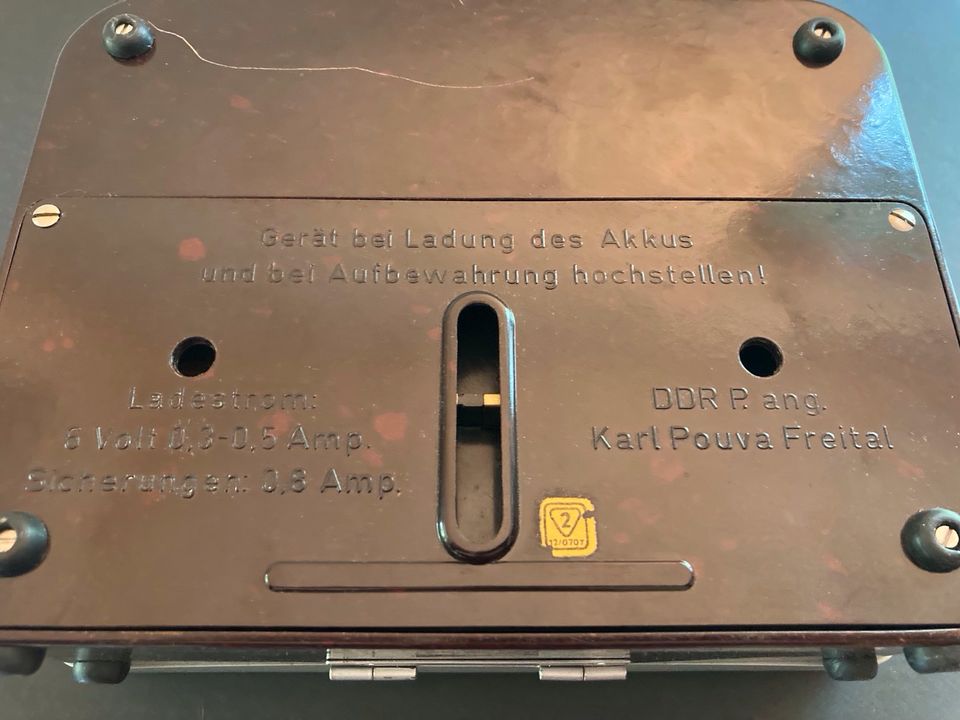 Pouva Bändi II DDR Batterietonbandgerät in Berlin