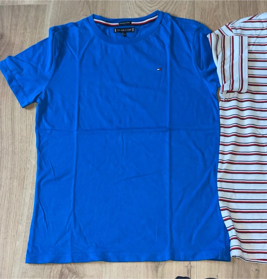 Tommy  Hilfiger Adidas T-Shirt Gr 164 ab in Eppelborn