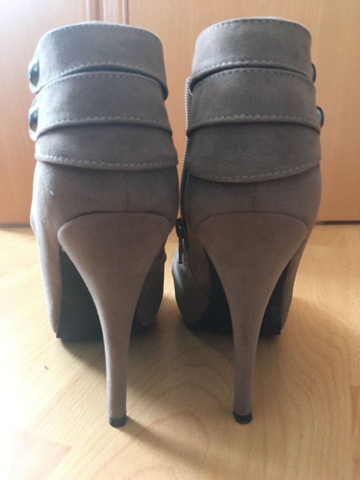 Stiefelette, 39, NEU!! High Heel in Neustadt am Rübenberge