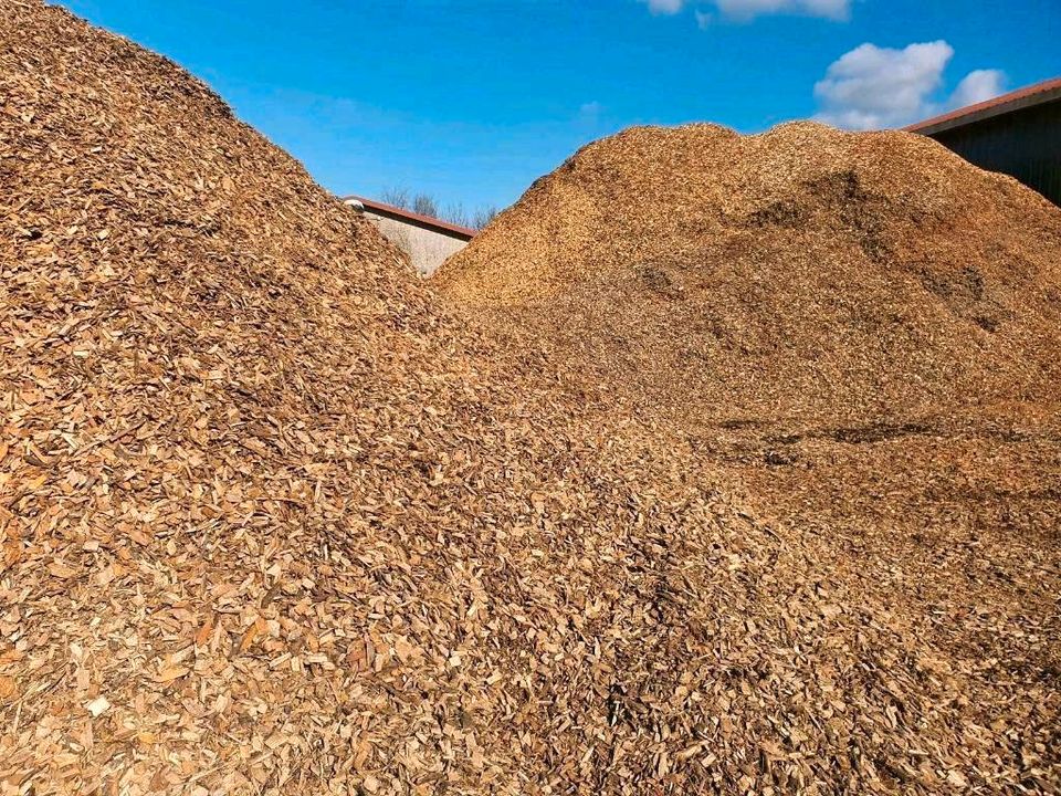 Wagenweise Hackschnitzel Mulch zu verkaufen - ideal im Garten in Lübbecke 