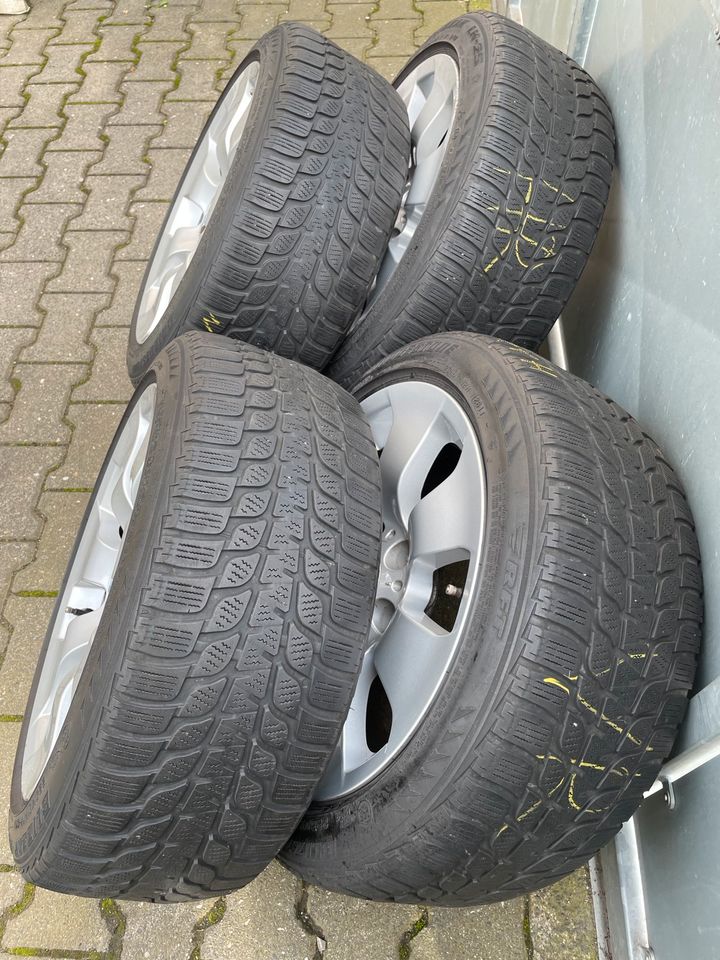 BMW 3er E90 E91 17zoll Alufelgen Radsatz Bridgestone Winterreifen in Bischofsheim