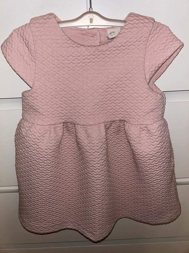 Festliches H&M Kleid Glitzerkleid Gr.86 wie neu Versand 2,50€ in Etzbach
