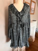 Kleid Zara Gr.M Leo Türkis Volants Niedersachsen - Rastede Vorschau