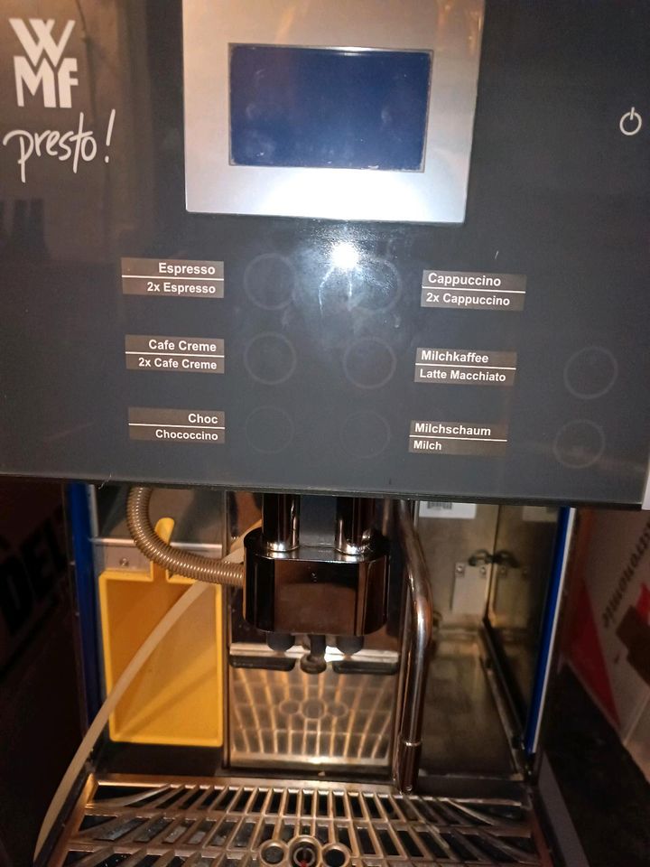 WMF Presto 2 Kaffeevollautomat in Moorrege