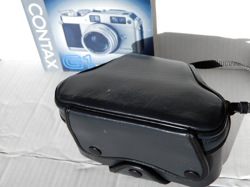 Contax G1 analoge Kamera mit 2 Objektiven und Taschen in Bayreuth