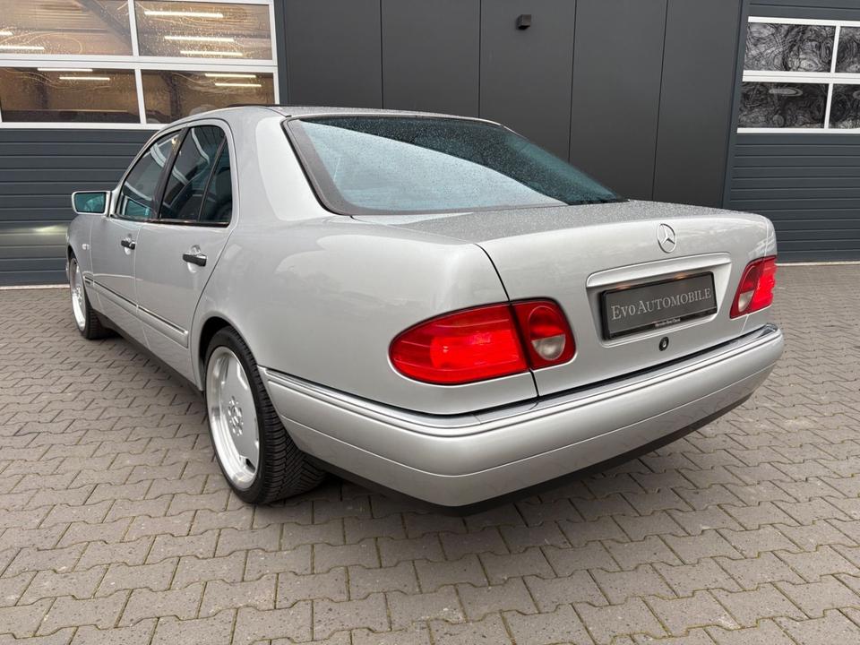 Mercedes-Benz E 220 CDI Avantgarde Automatik 80tkm! 18" AMG in Ahlen