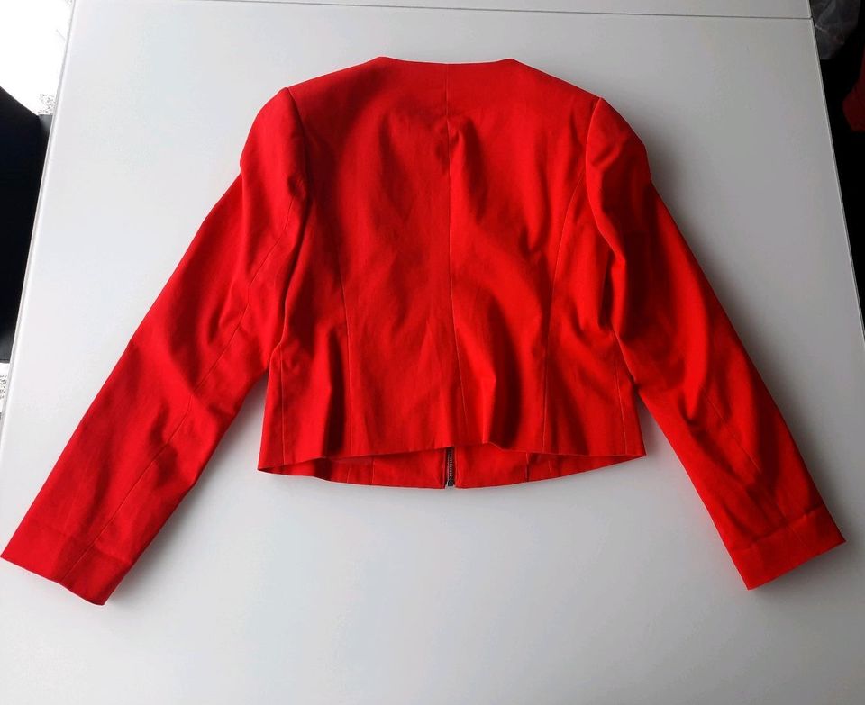 Neu Bonprix Jacke Rot  Größe 38 in Gießen