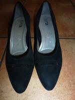 Schicke Wildleder Pumps Ara Gr. 37 / 4 Weite G Schwarz NEU Nordrhein-Westfalen - Halver Vorschau