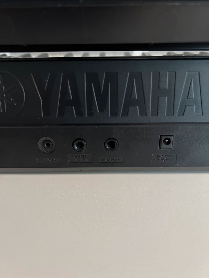 Yamaha YPT 255 Keyboard in Berlin